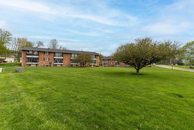 230 S State Street 63, Zeeland, MI 49464