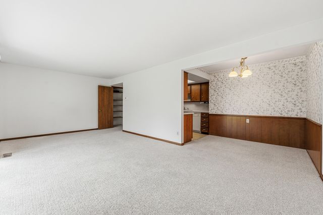 230 S State Street 63, Zeeland, MI 49464