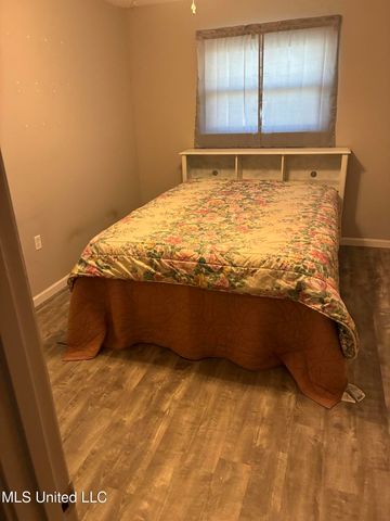 3 W Bainbridge Place, Long Beach, MS 39560