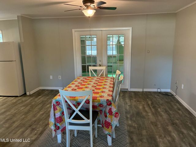 3 W Bainbridge Place, Long Beach, MS 39560