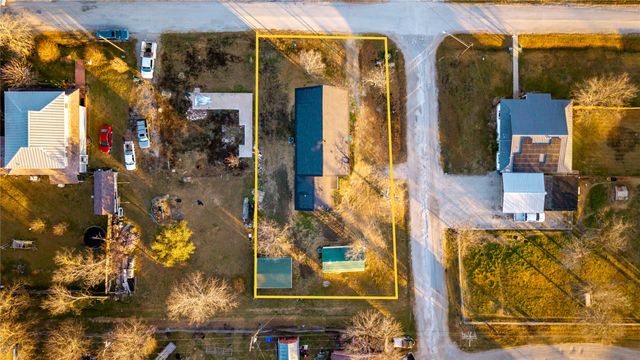 324 E Pace Street, Frost, TX 76641