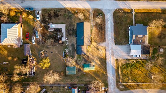 324 E Pace Street, Frost, TX 76641