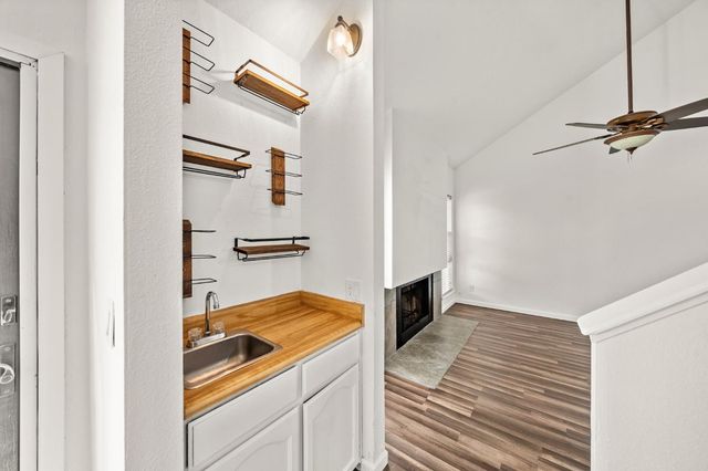 2732 Independence Ave, West Sacramento, CA 95691