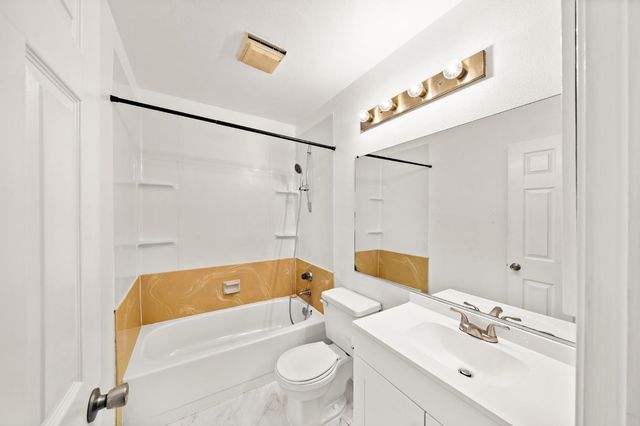 2732 Independence Ave, West Sacramento, CA 95691