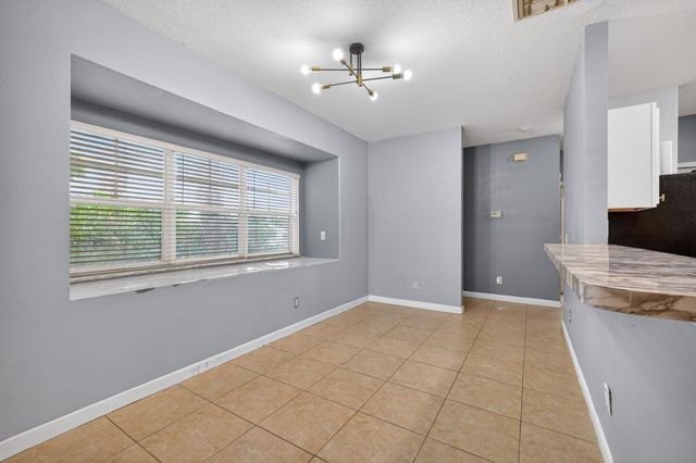 2535 Creekside Drive, Fort Pierce, FL 34981