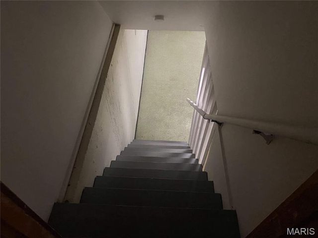 1445 Fairmeadows Lane, St Louis, MO 63138