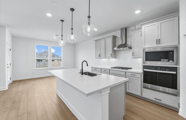 520 Knot DR, Leander, TX 78641