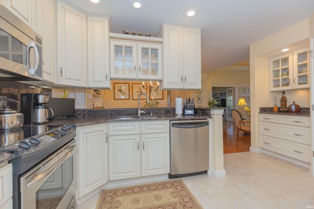 8131 Wolf Creek Court, Evansville, IN 47712