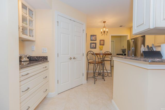 8131 Wolf Creek Court, Evansville, IN 47712