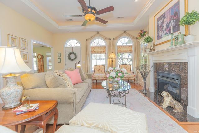 8131 Wolf Creek Court, Evansville, IN 47712