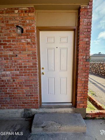 6376 SANTIAGO Street B, El Paso, TX 79932