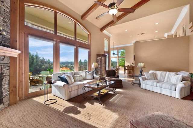 13028 Austin Forest Cir, Auburn, CA 95602