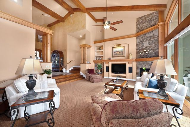 13028 Austin Forest Cir, Auburn, CA 95602