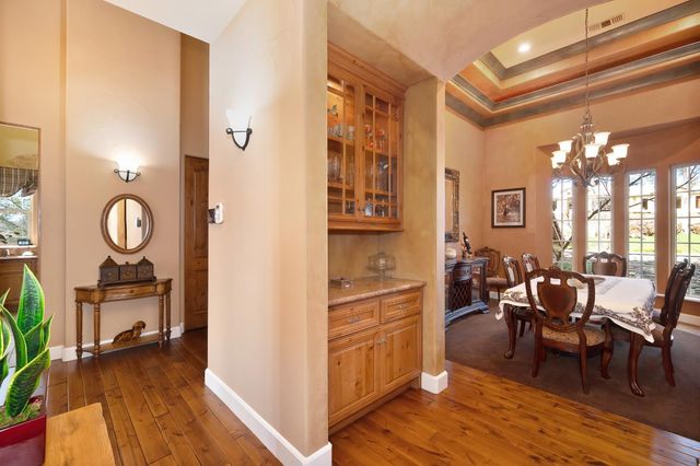 13028 Austin Forest Cir, Auburn, CA 95602