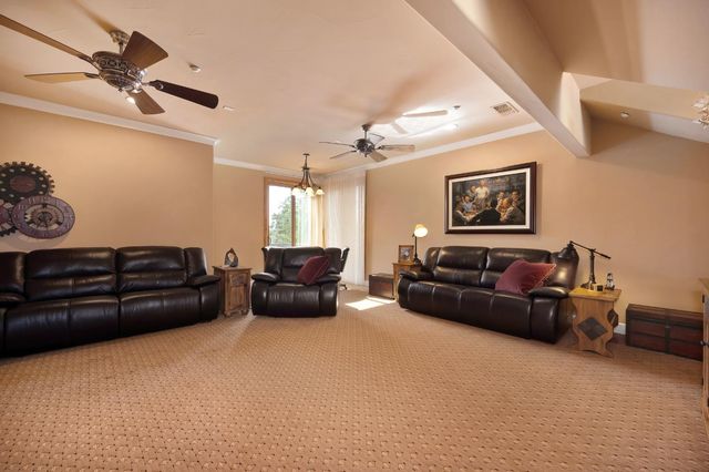 13028 Austin Forest Cir, Auburn, CA 95602