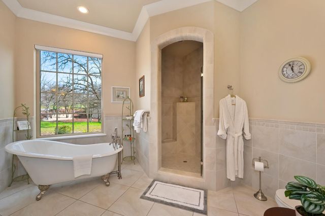 13028 Austin Forest Cir, Auburn, CA 95602