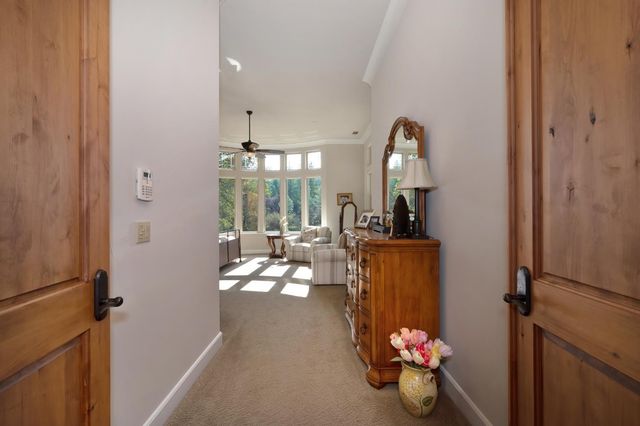 13028 Austin Forest Cir, Auburn, CA 95602