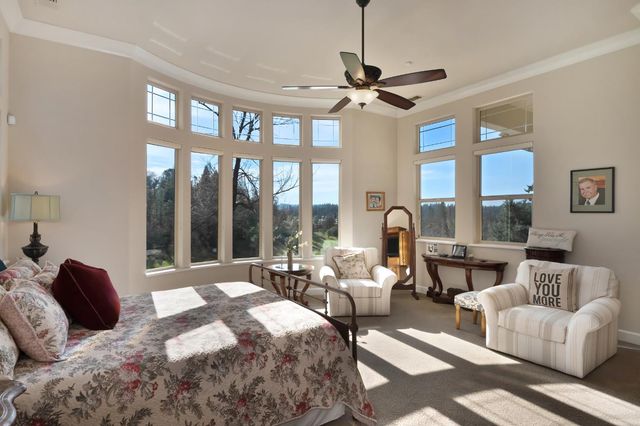 13028 Austin Forest Cir, Auburn, CA 95602