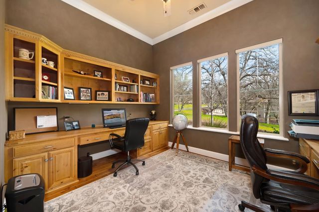 13028 Austin Forest Cir, Auburn, CA 95602