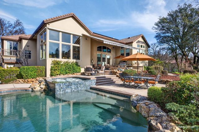 13028 Austin Forest Cir, Auburn, CA 95602