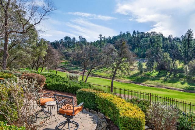 13028 Austin Forest Cir, Auburn, CA 95602