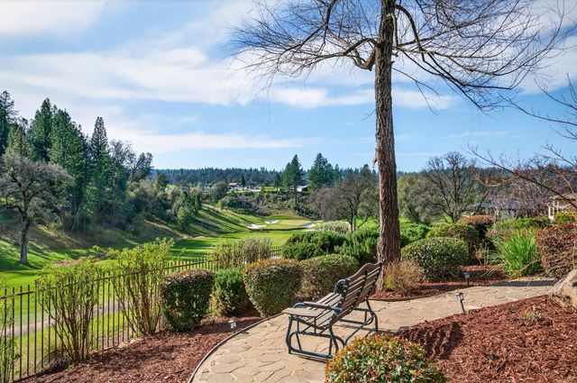 13028 Austin Forest Cir, Auburn, CA 95602