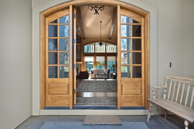 13028 Austin Forest Cir, Auburn, CA 95602