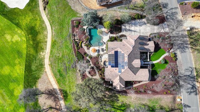 13028 Austin Forest Cir, Auburn, CA 95602
