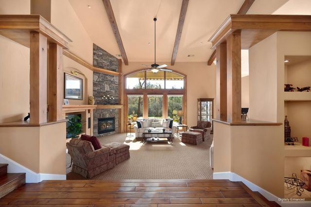 13028 Austin Forest Cir, Auburn, CA 95602