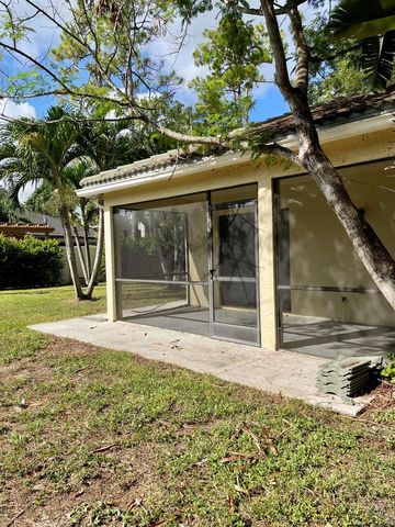 678 Via Toscana, Wellington, FL 33414