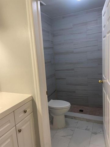678 Via Toscana, Wellington, FL 33414