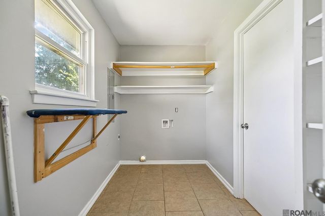 9301 Randall Dr, Denham Springs, LA 70726