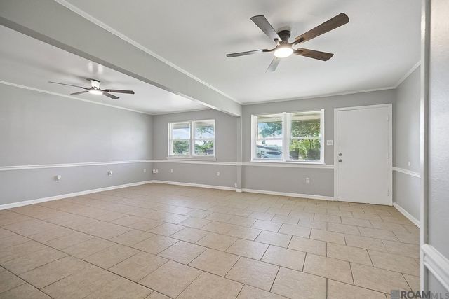 9301 Randall Dr, Denham Springs, LA 70726