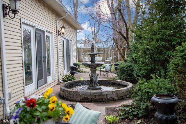 313 E Wabash Avenue, Crawfordsville, IN 47933