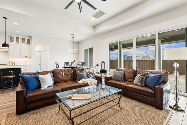 12804 Cobblestone Curve Road, Oklahoma City, OK 73142