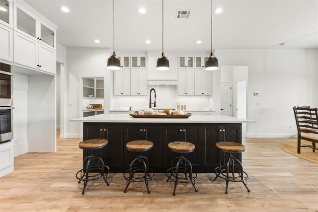 12804 Cobblestone Curve Road, Oklahoma City, OK 73142