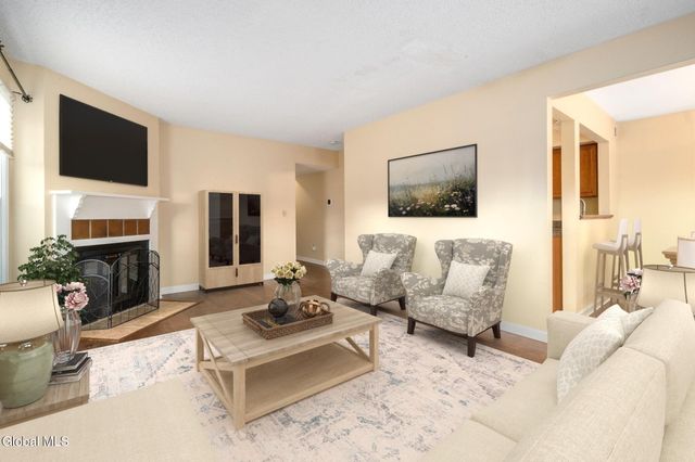 2 Carriage Road, Clifton Park, NY 12065