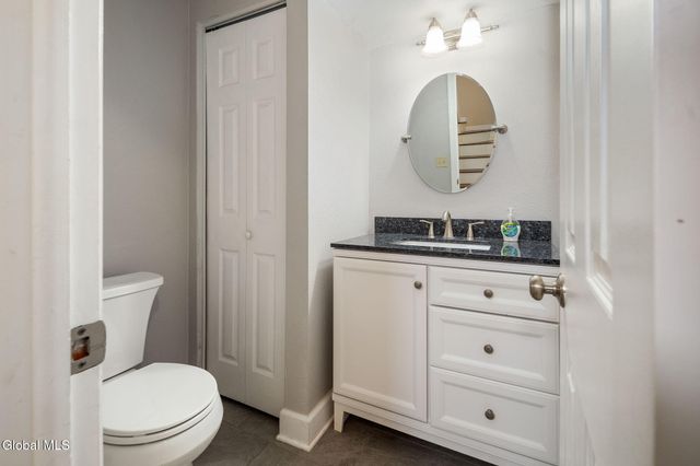 2 Carriage Road, Clifton Park, NY 12065