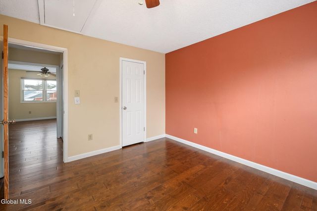 2 Carriage Road, Clifton Park, NY 12065