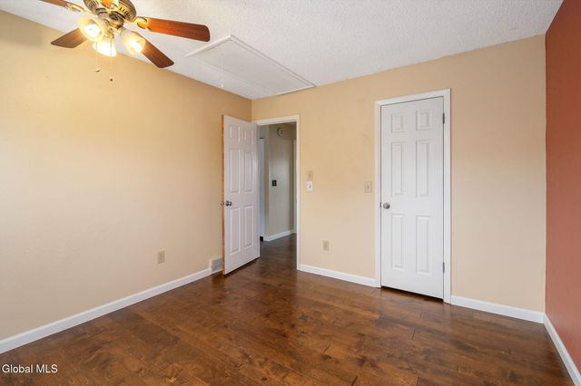 2 Carriage Road, Clifton Park, NY 12065