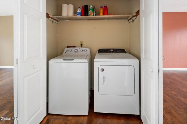 2 Carriage Road, Clifton Park, NY 12065