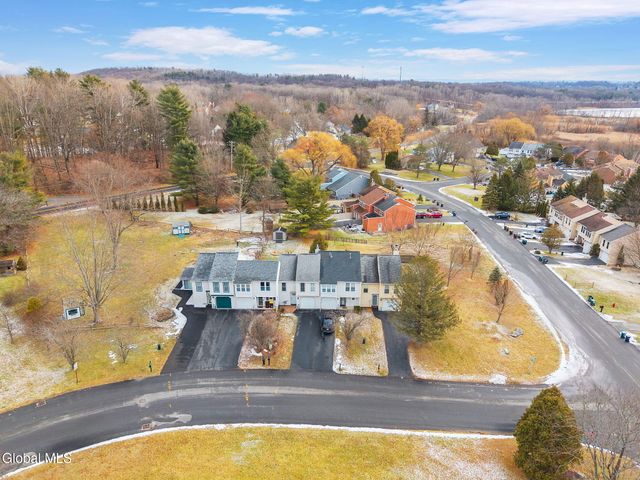 2 Carriage Road, Clifton Park, NY 12065