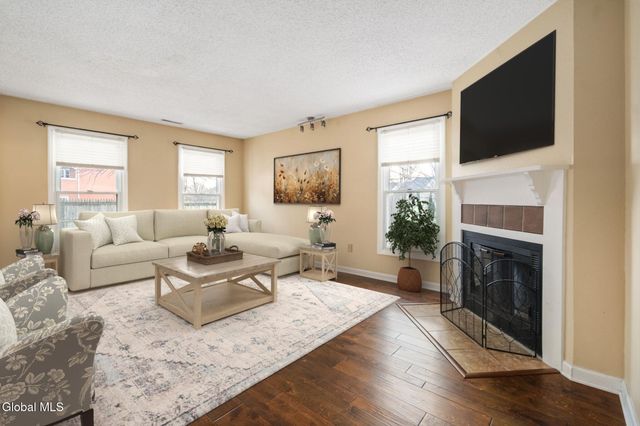 2 Carriage Road, Clifton Park, NY 12065