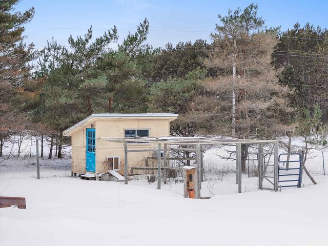 8530 Homestead Road, Benzonia, MI 49616