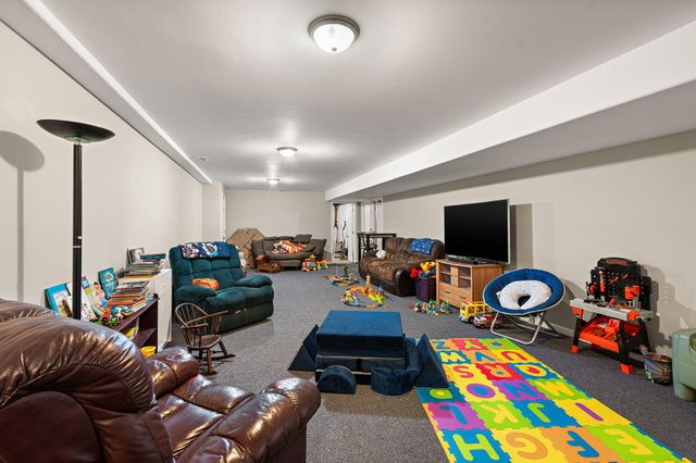 1440 Bohling Place, Crown Point, IN 46307