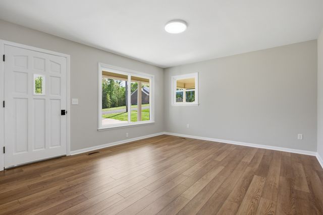 1416 Oakmont Circle, Centerville, TN 37033