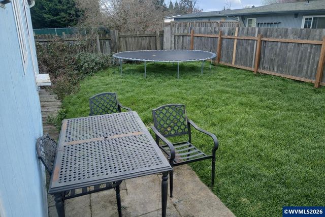 484 Bermuda Ln NE, Salem, OR 97301