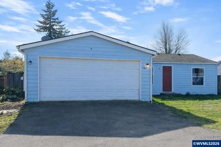 484 Bermuda Ln NE, Salem, OR 97301