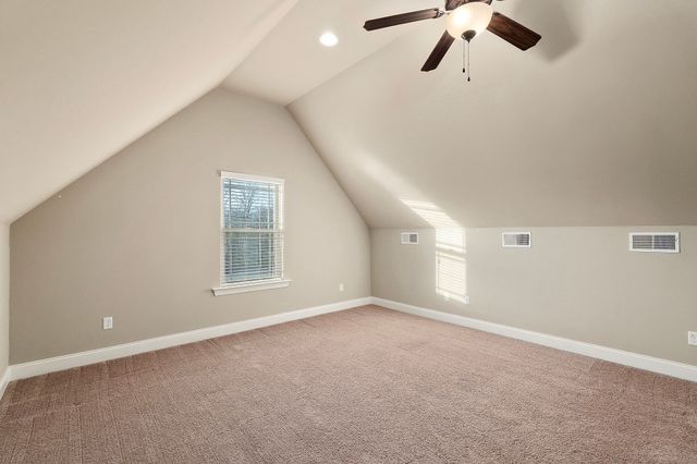 139 Chestnut Oak Ave, Smithville, TN 37166