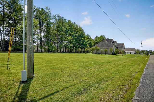 139 Chestnut Oak Ave, Smithville, TN 37166